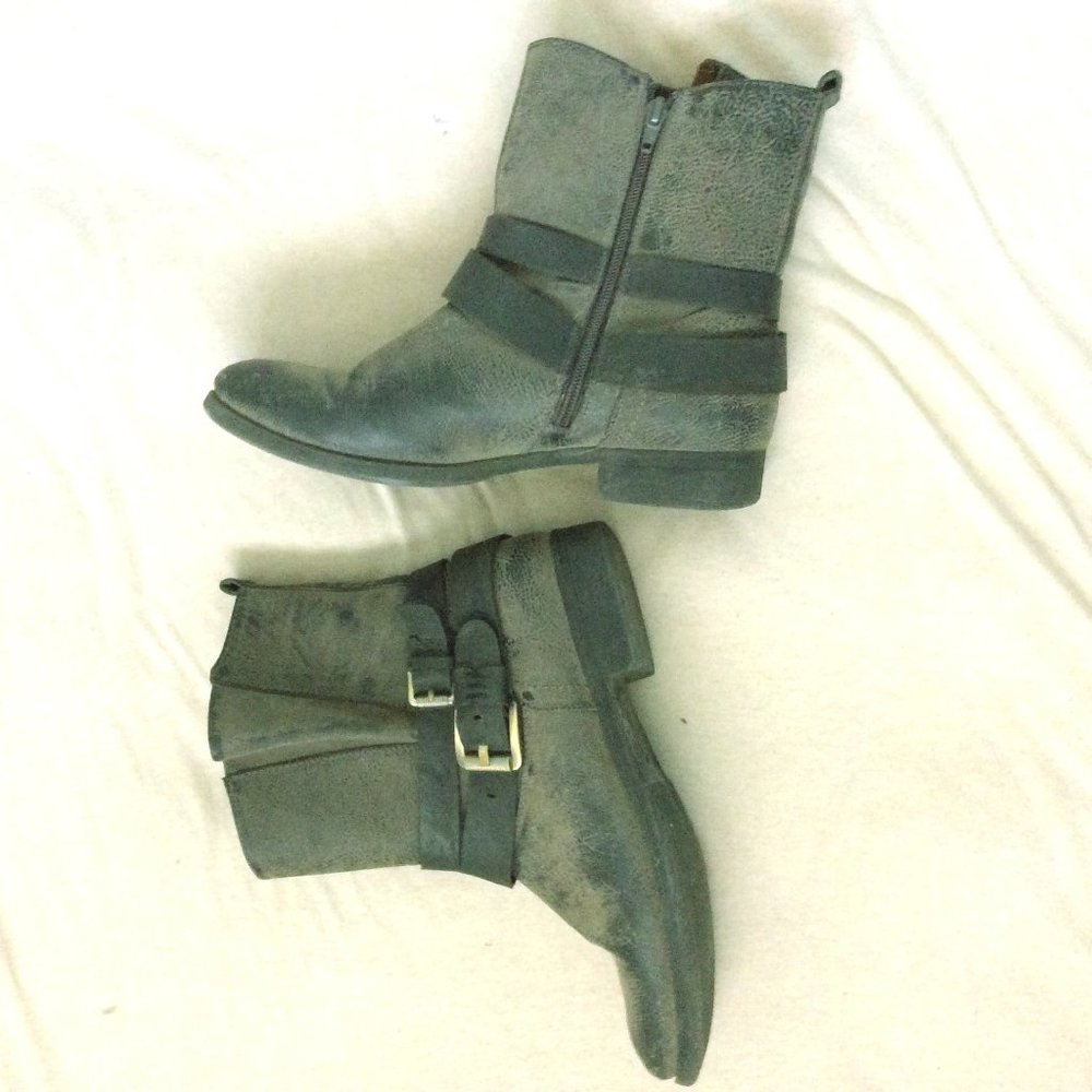 Maurices Booties, grey